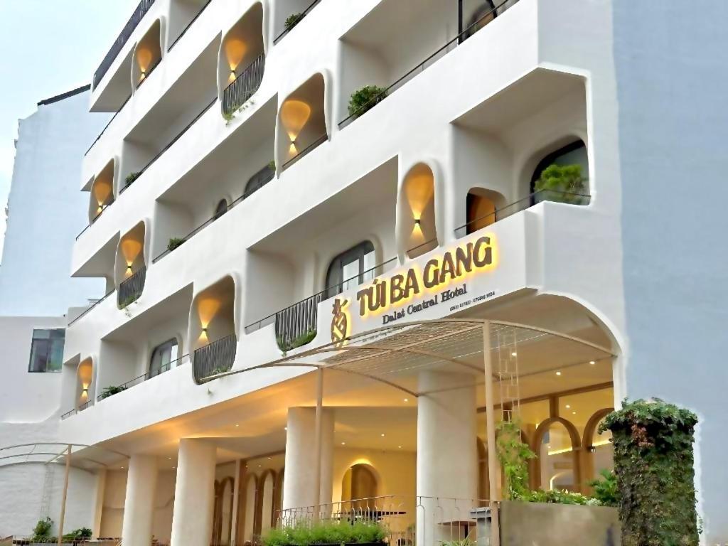 Tui Ba Gang Central Hotel Da Lat Exterior foto